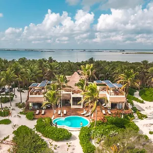 Villa Beachfront Playaaekun Mexico